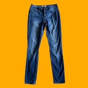 The comfiest pair of skinny jeans!!